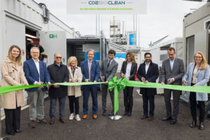 Eröffnung der Pilotanlage im Industriepark Höchst im Oktober 2024. Foto: CO2BioClean